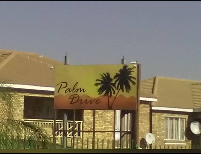 2 BEDROOM CLUSTER FOR SALE IN BERGSIG